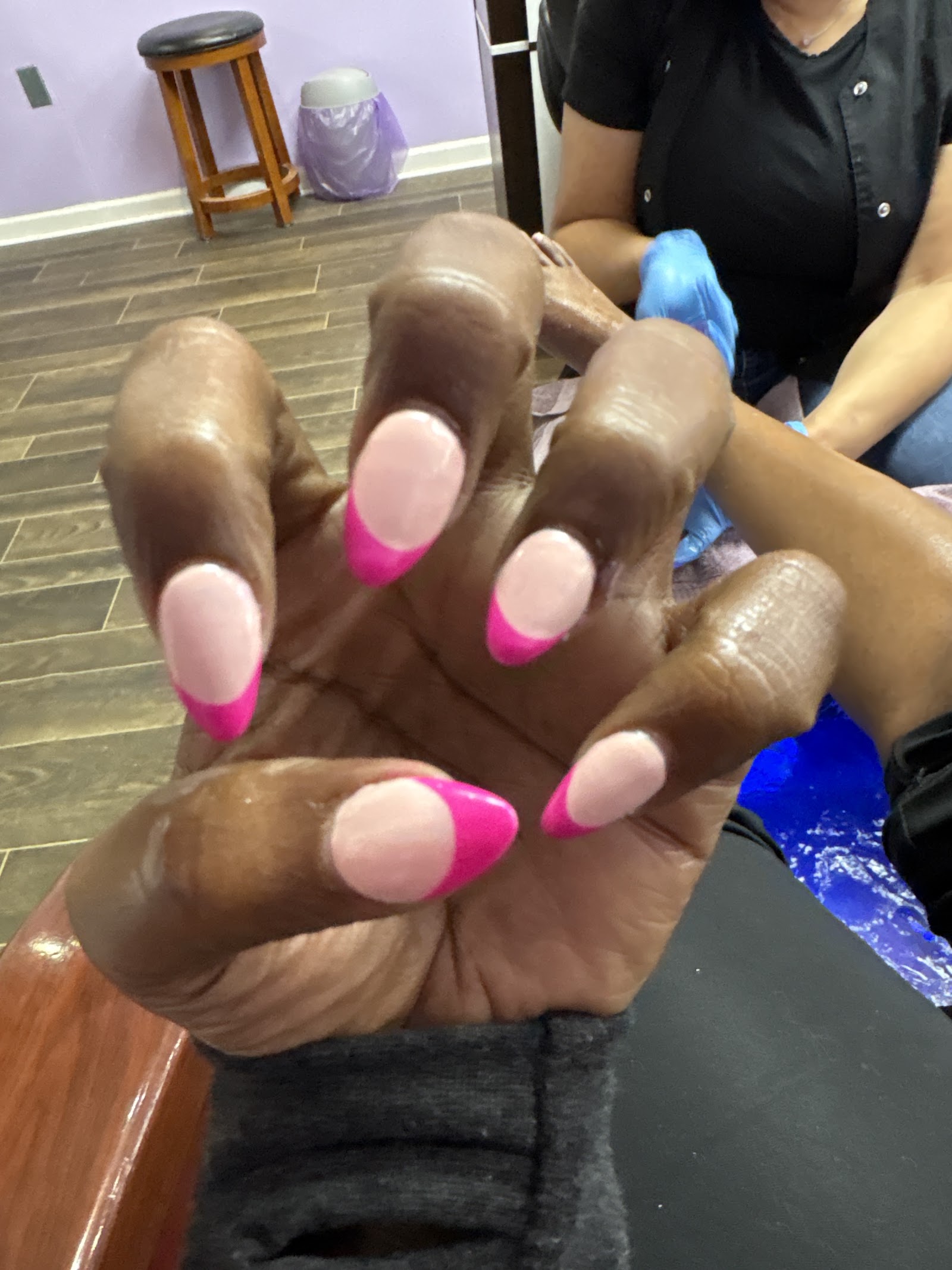 UltraViolet Naillounge nail photo 2